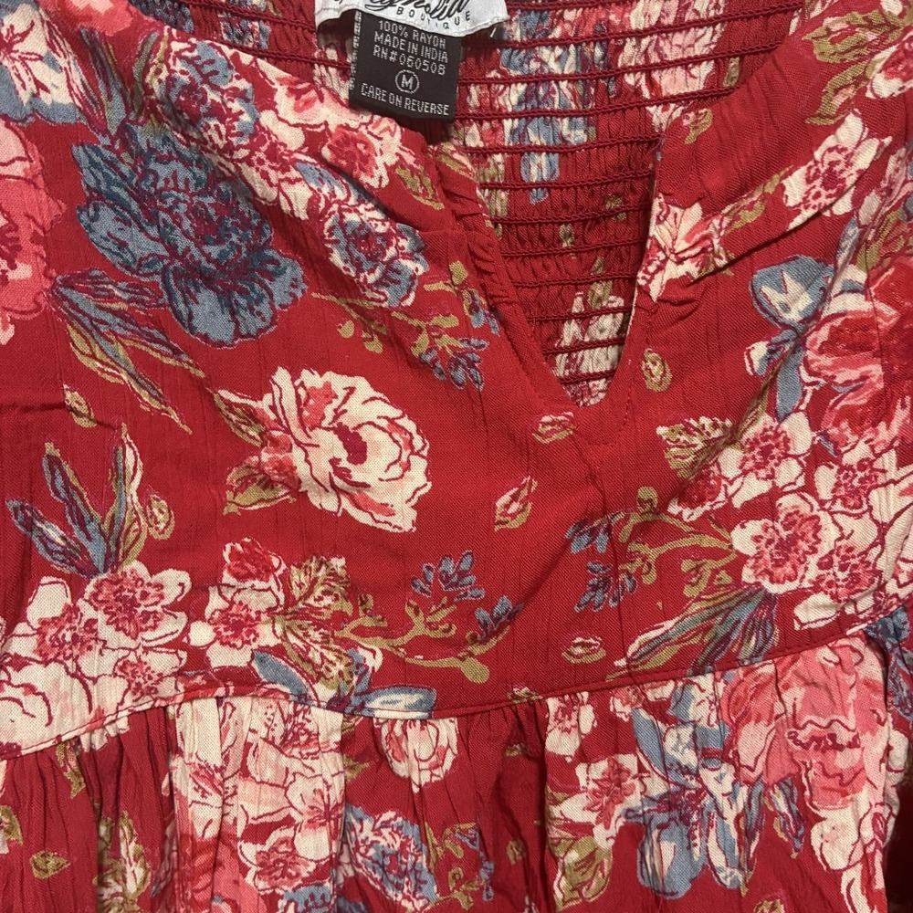 Magnolia Boutique Floral Babydoll Top Womens‎ Medium Red Boho v-neck  Casual - Picture 5 of 12